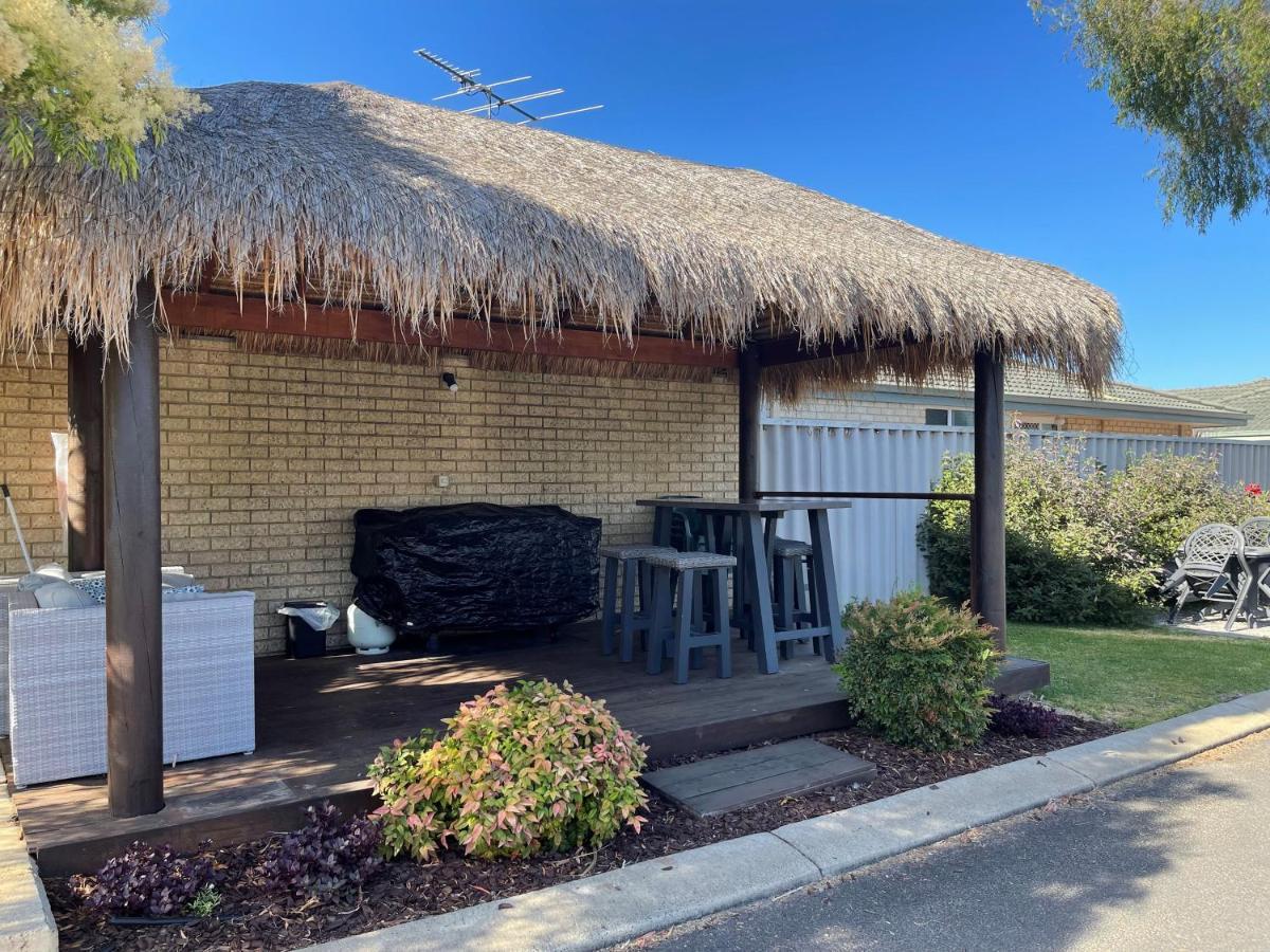 Gale Street Motel & Villas Busselton Exterior photo