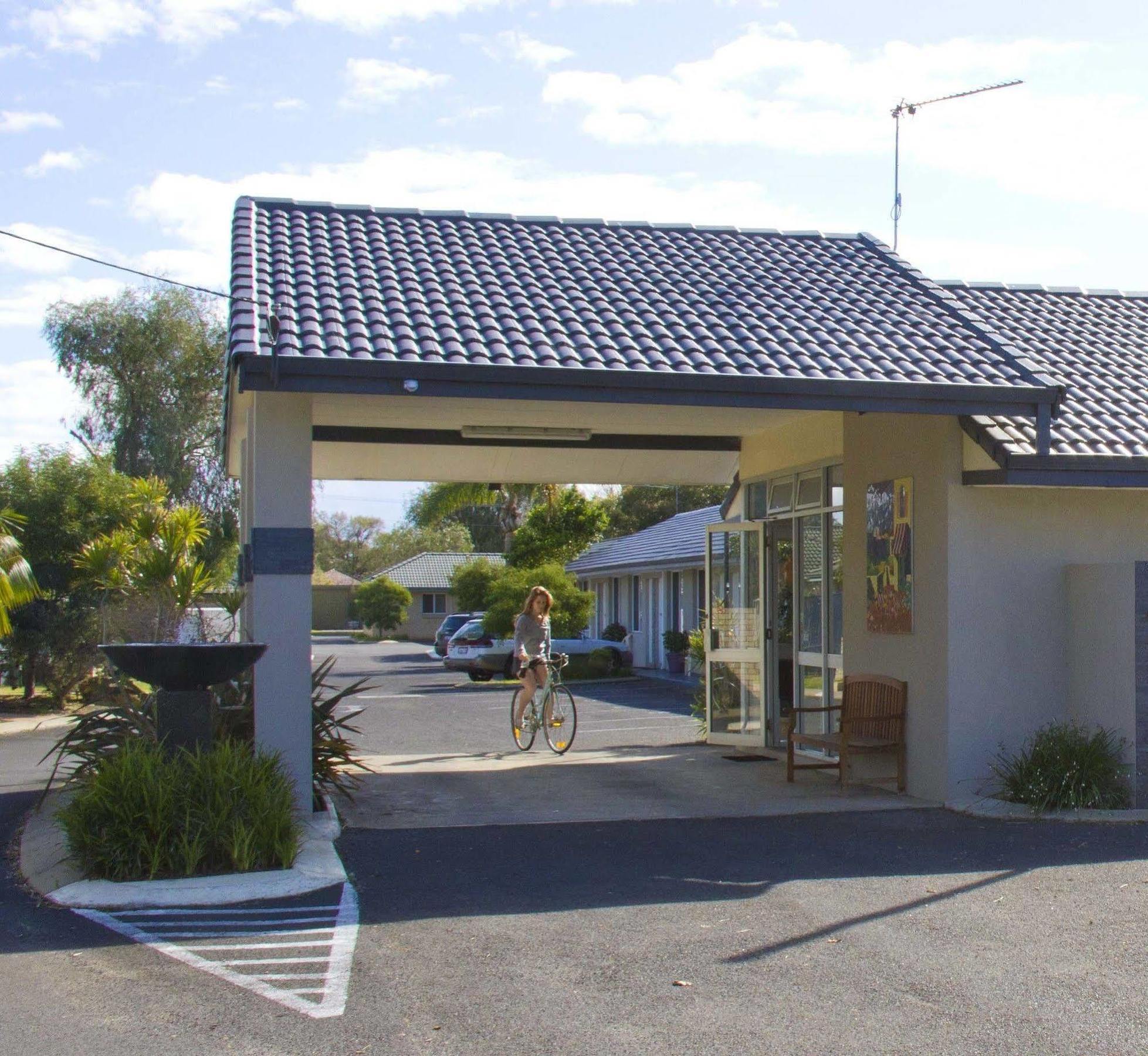 Gale Street Motel & Villas Busselton Exterior photo